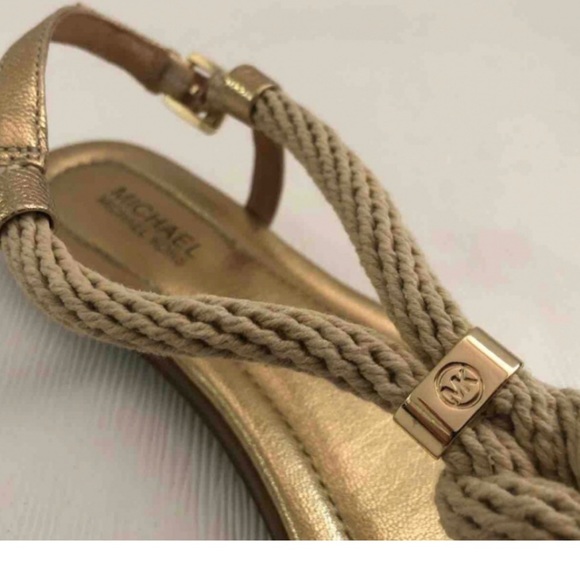 MK cute Sandals - Picture 6 of 7